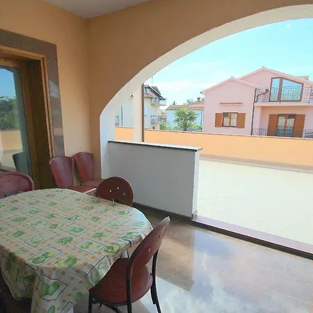 Apartment Vito Novigrad (Istria)